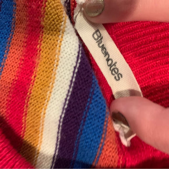 I’m selling a rainbow coloured Long sleeve from blue notes in size small - Picture 6 of 6